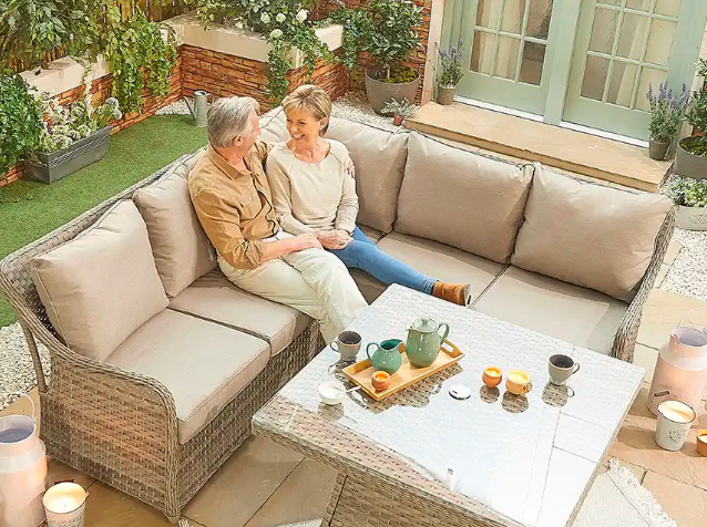 Creating an Oasis: How to Turn Your Terrace into a Relaxing Retreat
